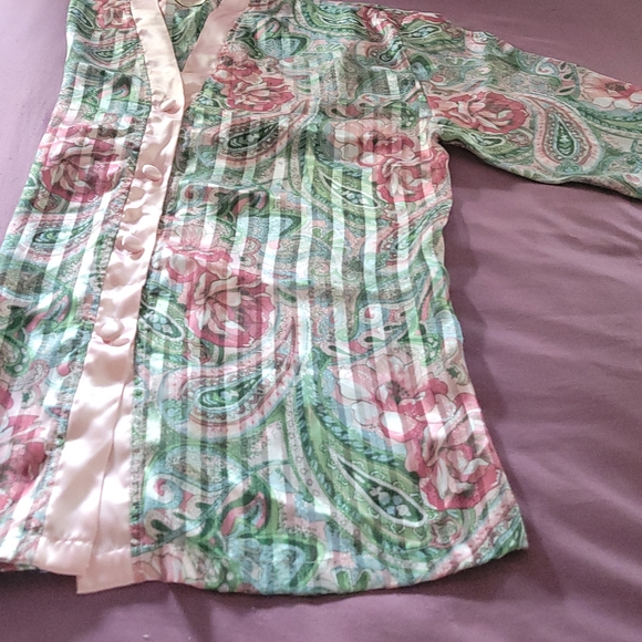 Size Small NWOT Victoria's Secret Pink and Green Patterned Loungewear - Picture 7 of 9